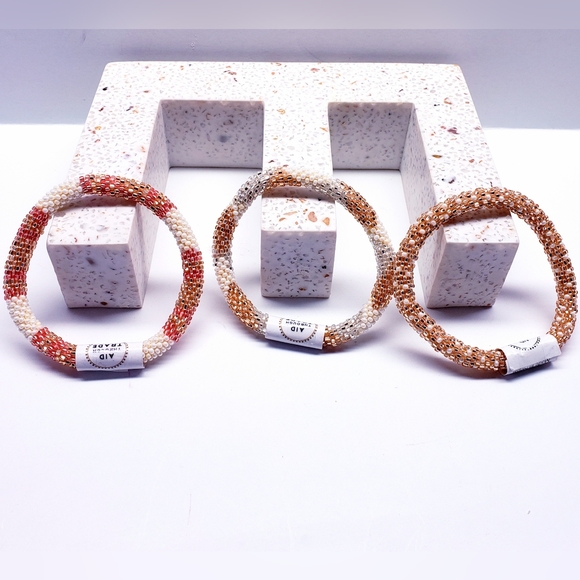 ROSE ALL DAY -Original Roll-On® Bracelets, 7" round, made in Nepal #2 (3 pieces) - Picture 5 of 5